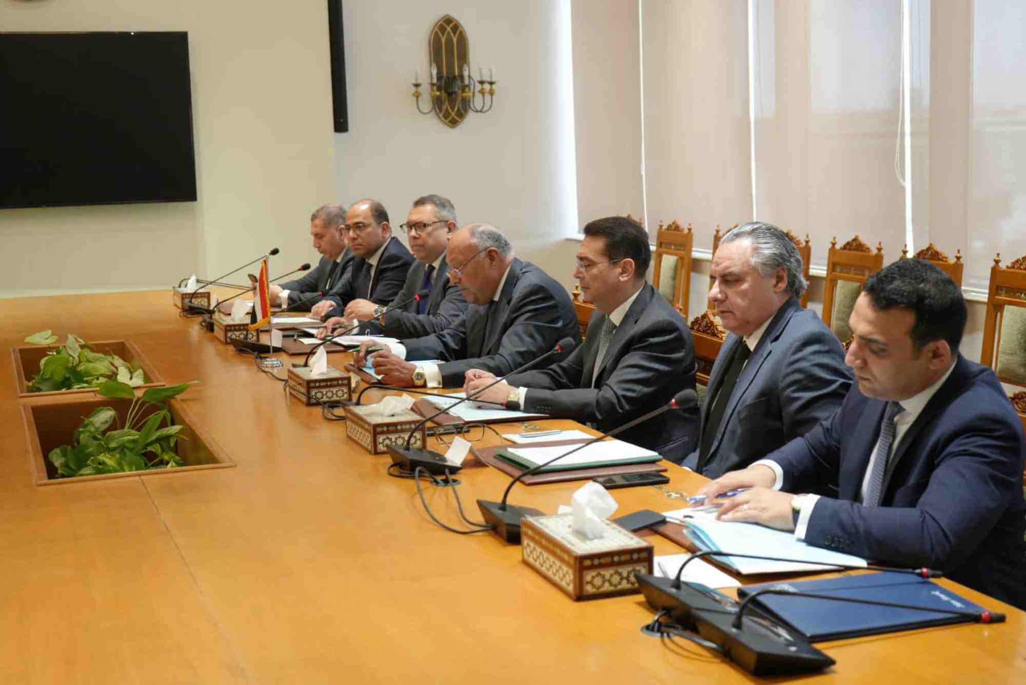 تفاصيل خاصة حول المشاورات الجارية