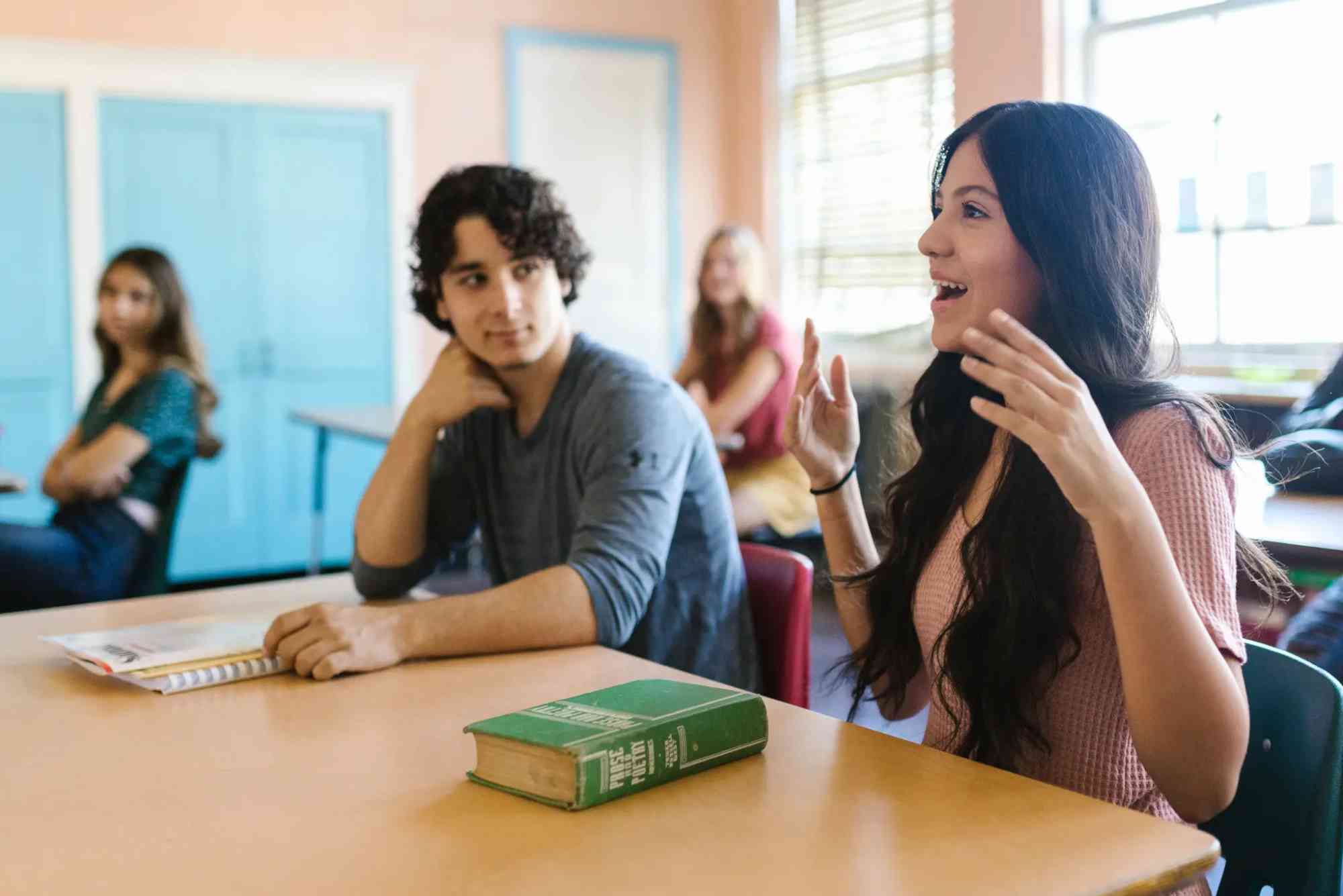 قضايا اجتماعية تثير النقاش