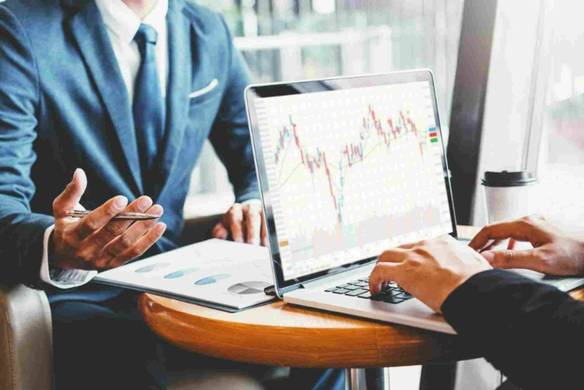 نصائح للمستثمرين قبل اتخاذ القرار