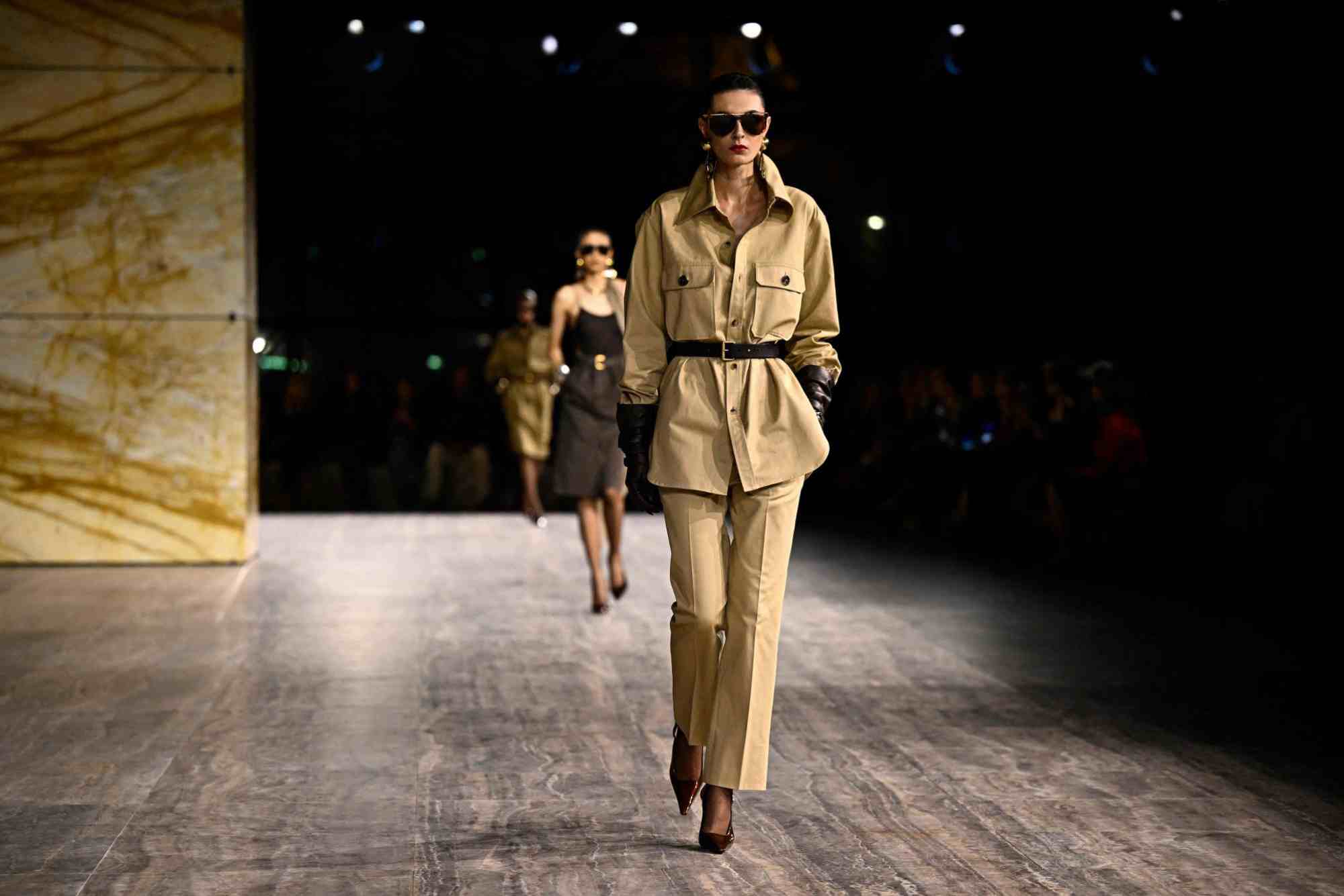 تصاميم ملائمة للإطلالات الرسمية