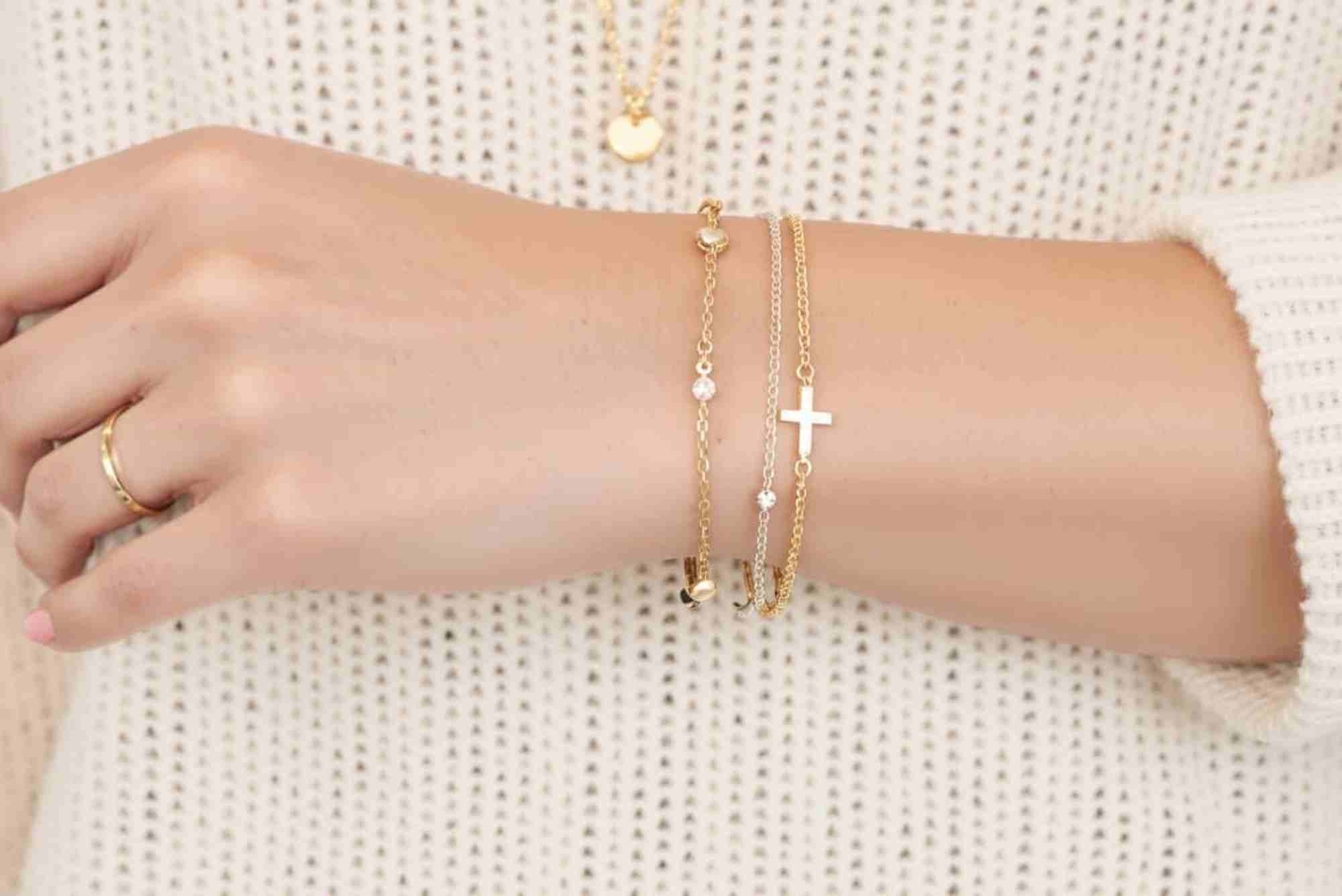 صيحات جديدة في تنسيق الإكسسوارات